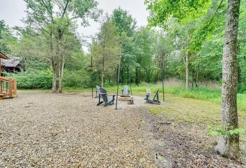 Broken Bow Cabin W/ Private Hot Tub: 14 Mi To Lake
