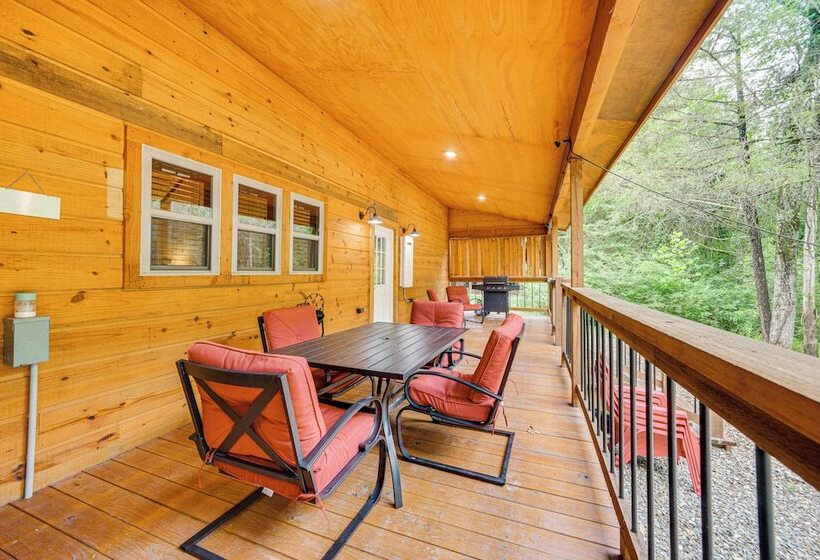 Broken Bow Cabin W/ Private Hot Tub: 14 Mi To Lake