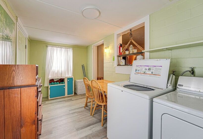 Carrabelle Cottage W/ Bbq Grill ~ 7 Mi To Beach!