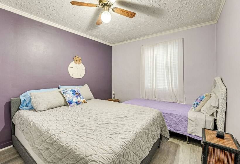 Carrabelle Cottage W/ Bbq Grill ~ 7 Mi To Beach!