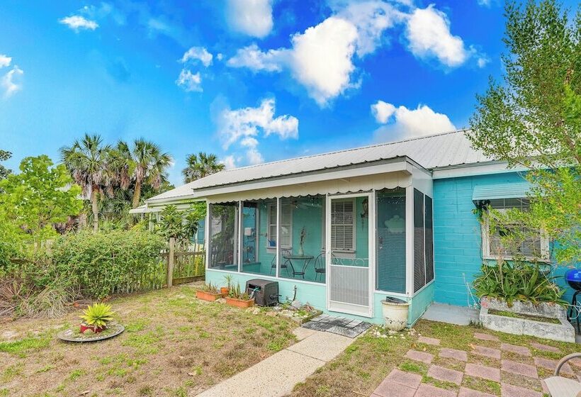 Carrabelle Cottage W/ Bbq Grill ~ 7 Mi To Beach!