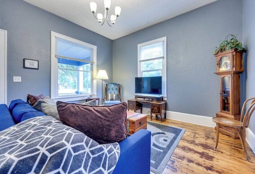 Charming Jacksonville Home ~ 2 Mi To Downtown!