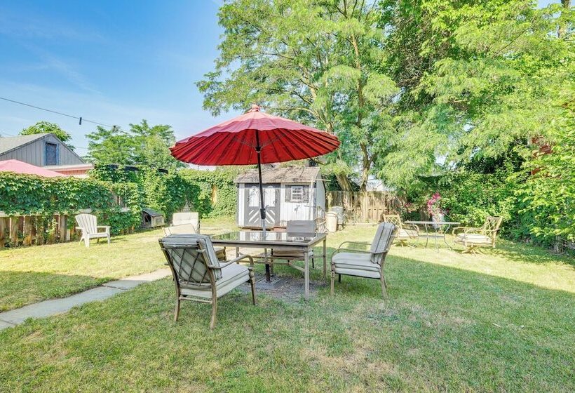 Convenient Cleveland Home ~ 3 Mi To Downtown!