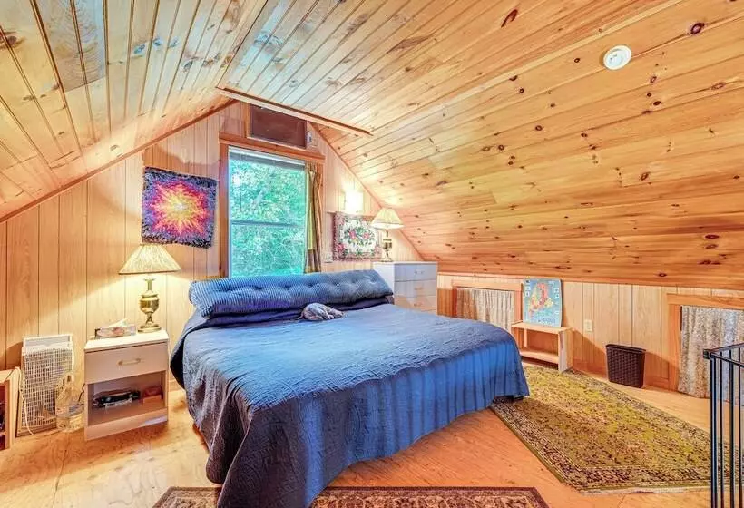 Denmark Waterfront Cabin W/ Dock & Charcoal Grill!