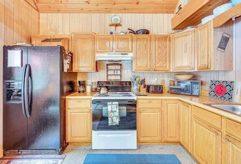 Denmark Waterfront Cabin W/ Dock & Charcoal Grill!