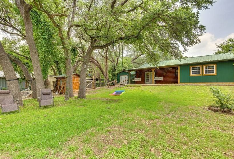 Granbury Home W/ Waterfront Deck: 5 Mi To Downtown