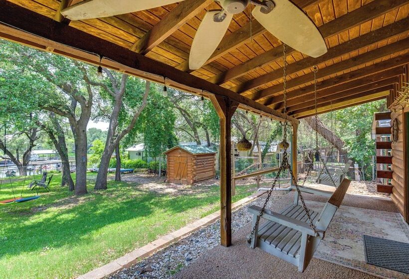 Granbury Home W/ Waterfront Deck: 5 Mi To Downtown