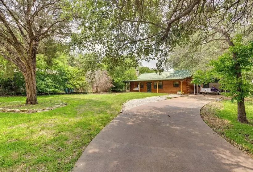 Granbury Home W/ Waterfront Deck: 5 Mi To Downtown