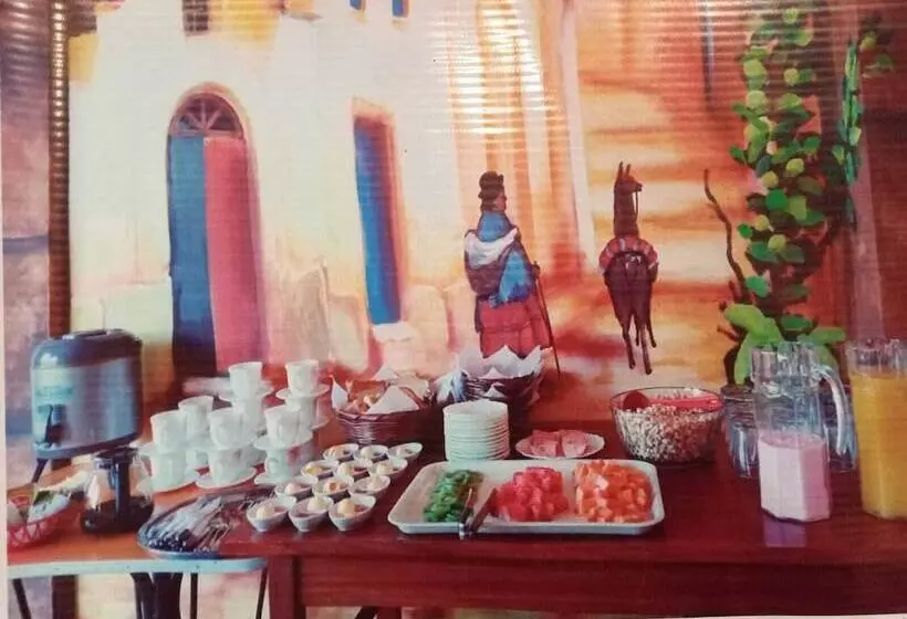 مسافرخانه Estrella Del Lago