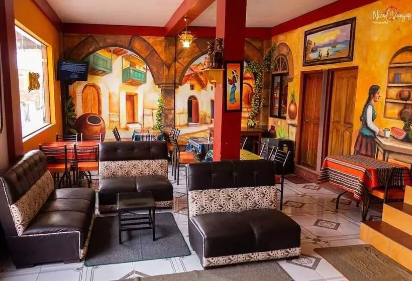 مسافرخانه Estrella Del Lago