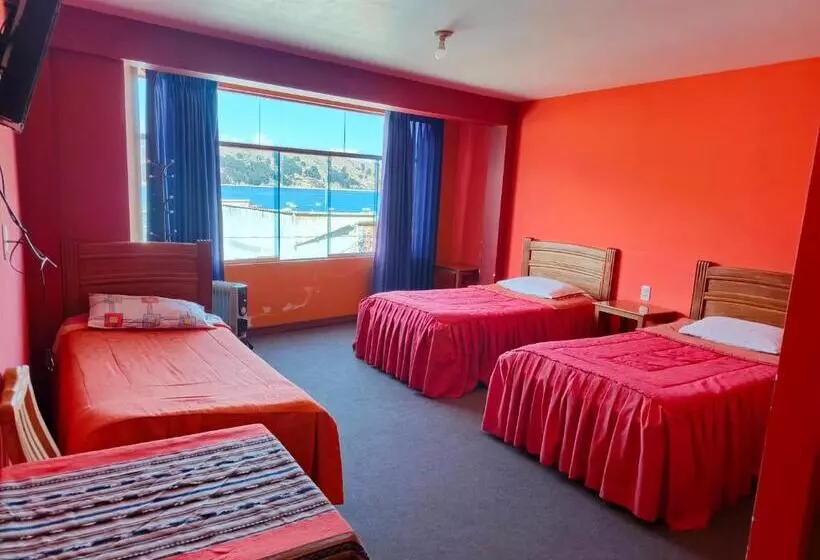 مسافرخانه Estrella Del Lago