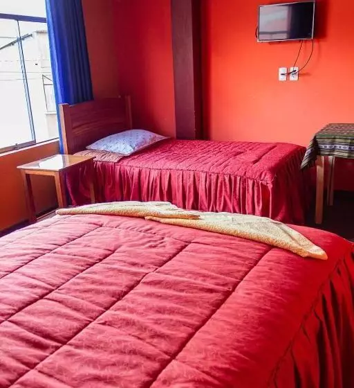 مسافرخانه Estrella Del Lago