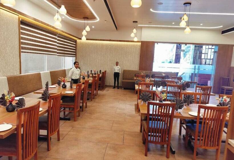 בית מלון כפרי Aditya Mansingh Inn