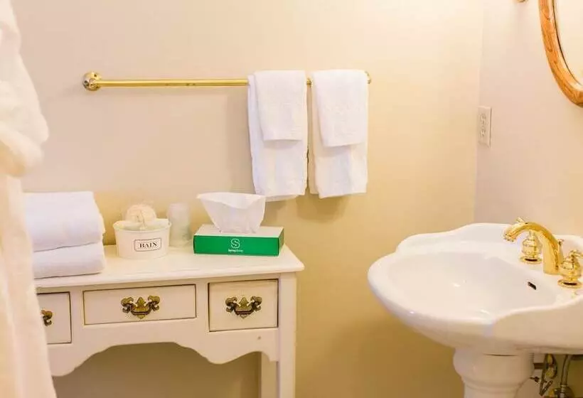 ホテル Aim Whistlingswan Inn And Restaurant