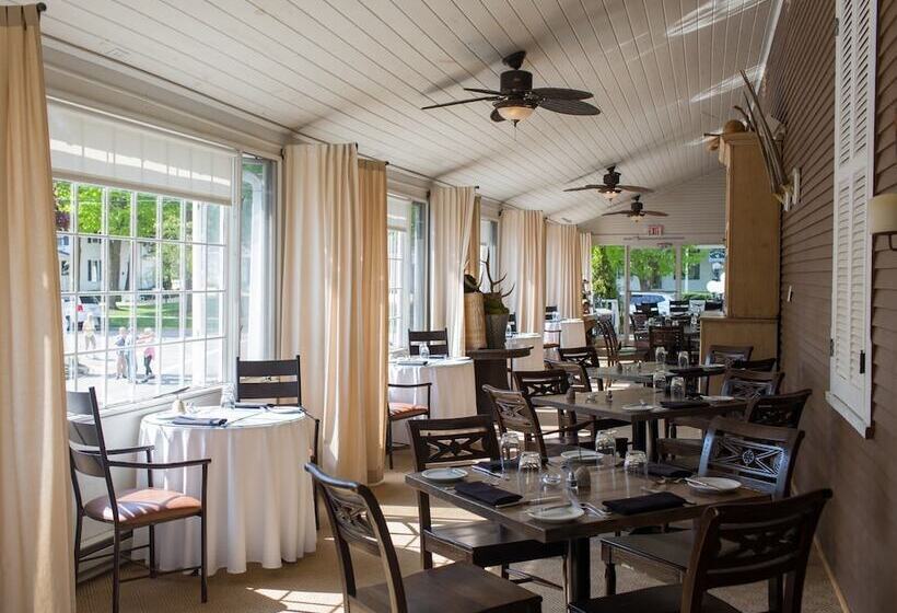 호텔 Aim Whistlingswan Inn And Restaurant