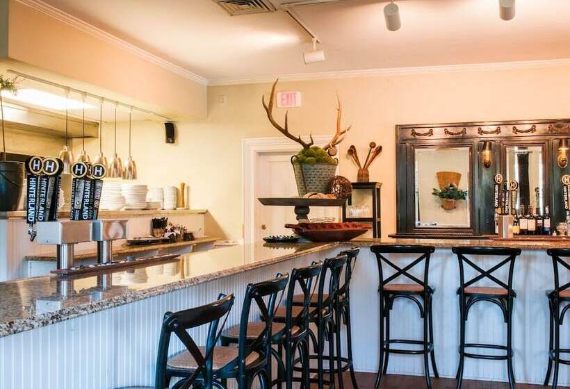 호텔 Aim Whistlingswan Inn And Restaurant