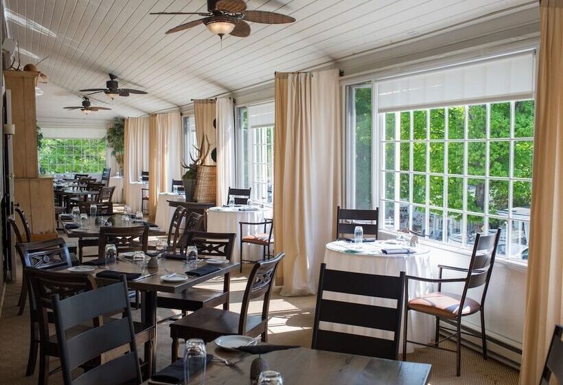 호텔 Aim Whistlingswan Inn And Restaurant