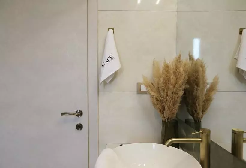 هتل Mape Luxury Rooms