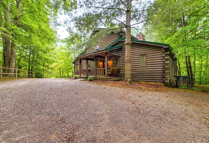 Lakefront Kuttawa Cabin W/ Private Dock & Hot Tub!