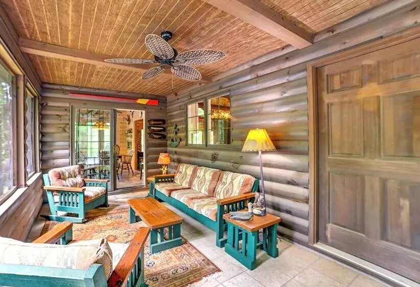 Lakefront Kuttawa Cabin W/ Private Dock & Hot Tub!