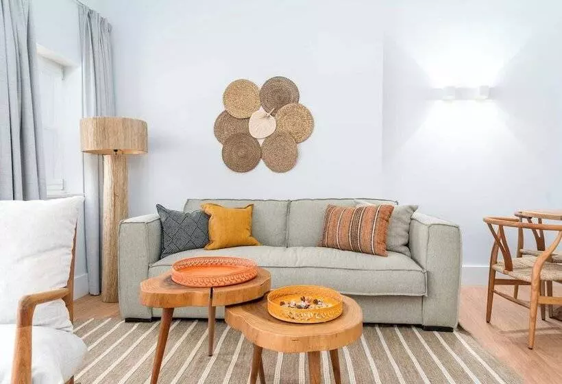 Limehome Evora Rua De Machede 52