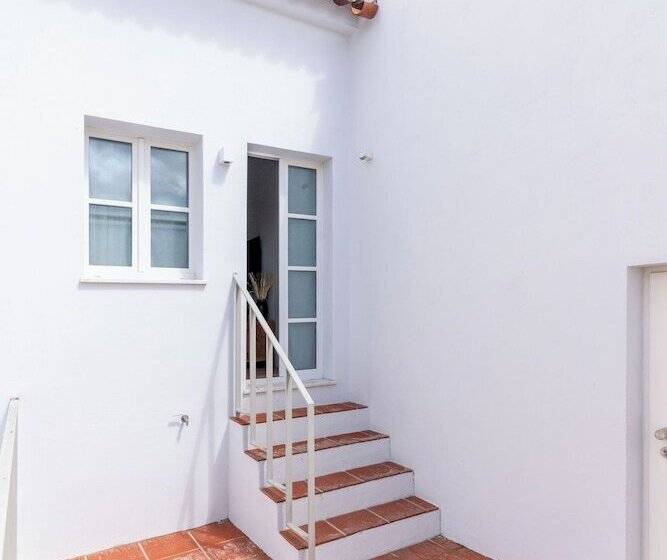 Limehome Evora Rua De Machede 52