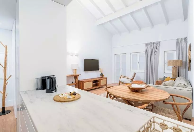 Limehome Evora Rua De Machede 52