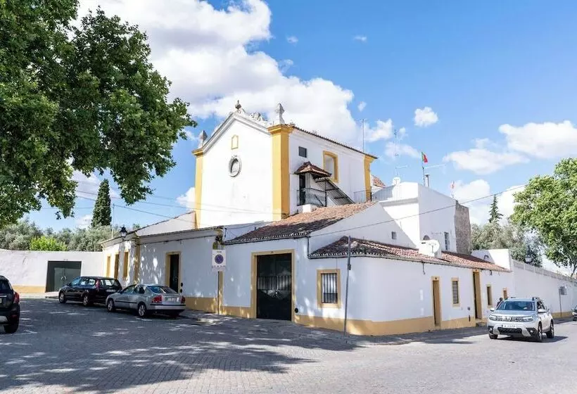 Limehome Evora Rua De Machede 52