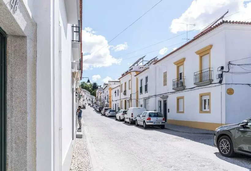 Limehome Evora Rua De Machede 52