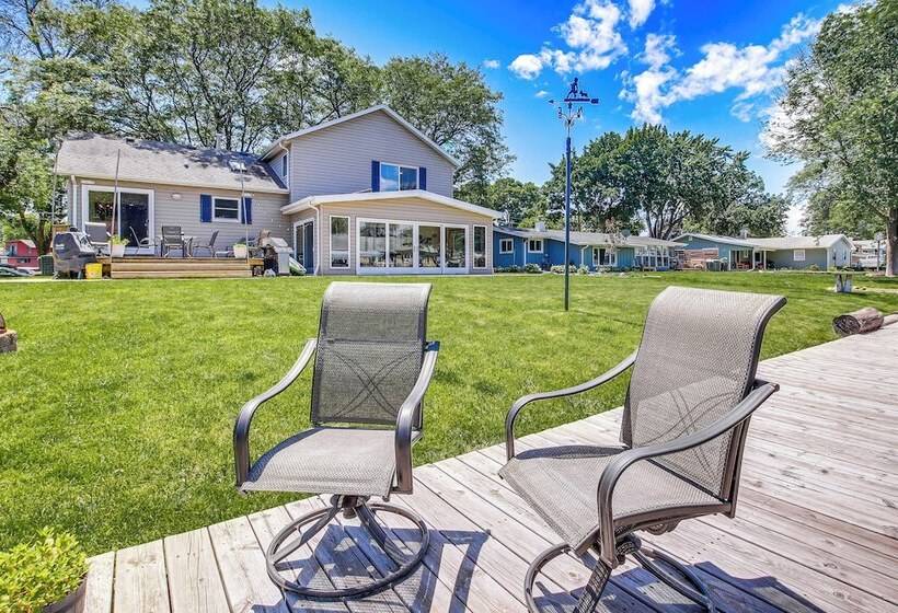Oshkosh Canal Front Home W/ Sunroom & Watercraft!