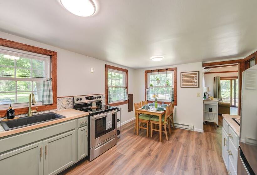 Peaceful Hiram Retreat On Cuyahoga River!