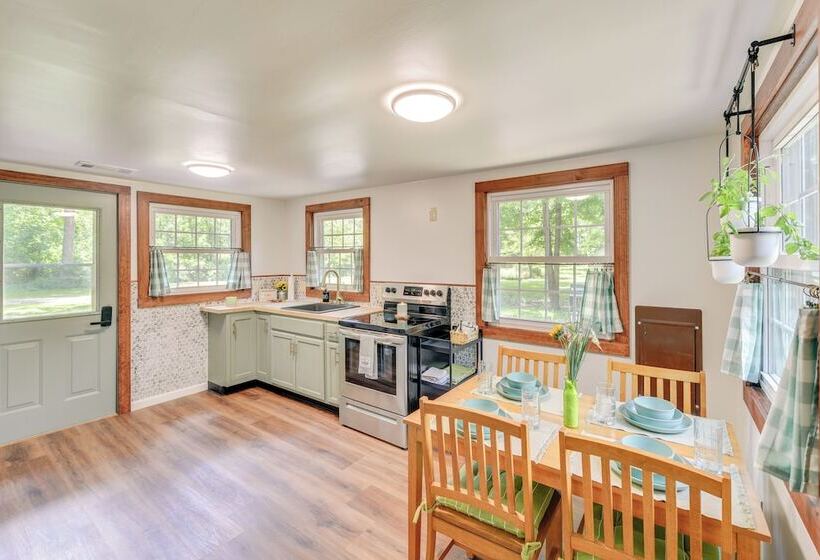 Peaceful Hiram Retreat On Cuyahoga River!