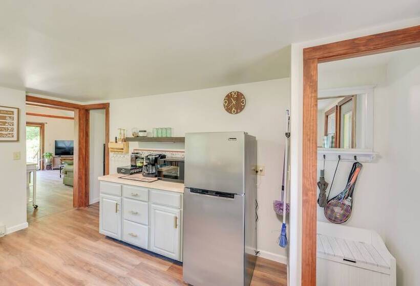 Peaceful Hiram Retreat On Cuyahoga River!