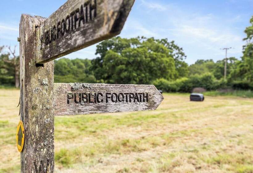 פנסיון Deer View