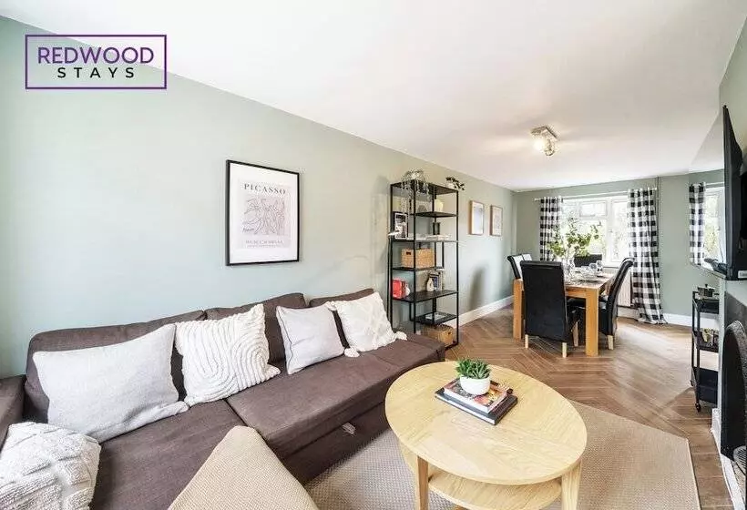 Majatalo Link Road House By Redwood Stays