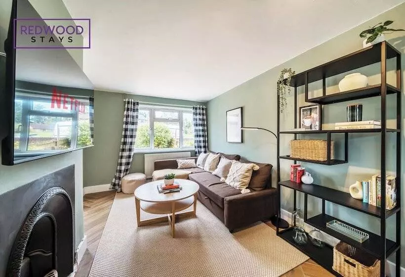 Majatalo Link Road House By Redwood Stays