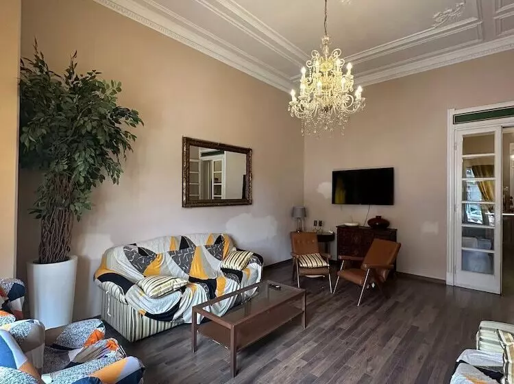 پانسیون Room In Guest Room   Viareggio Rooms Facing The Sea