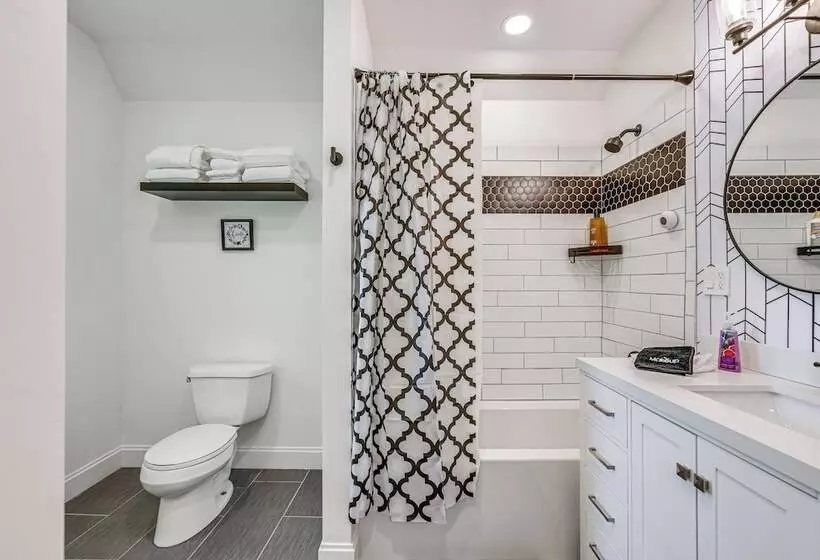 Pet Friendly Lancaster Home 13 Mi To Dtwn Buffalo