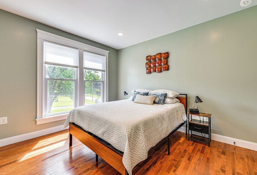 Pet Friendly Lancaster Home 13 Mi To Dtwn Buffalo