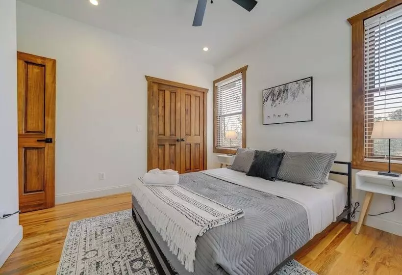 Pisgah Forest Home W/ Large Deck & Mountain Views!