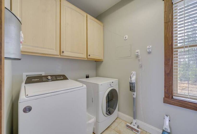 Pisgah Forest Home W/ Large Deck & Mountain Views!