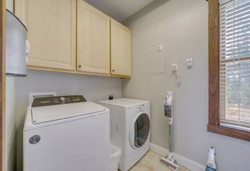 Pisgah Forest Home W/ Large Deck & Mountain Views!