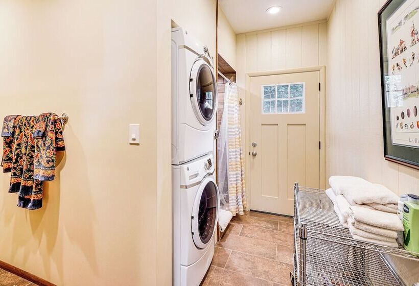 Quiet Home W/ Garden ~ 7 Mi To Patagonia Lake!