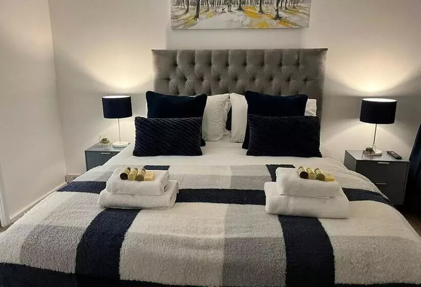 レジデンス Convenient Wirral Retreat