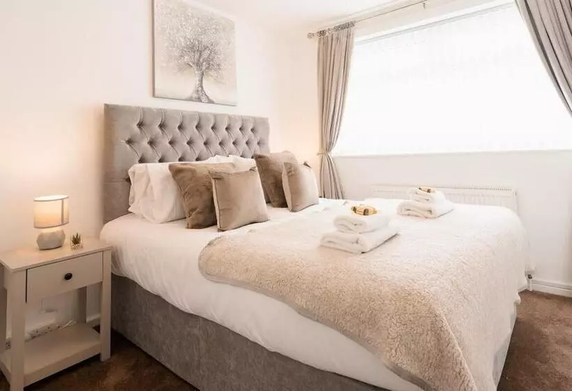 レジデンス Convenient Wirral Retreat