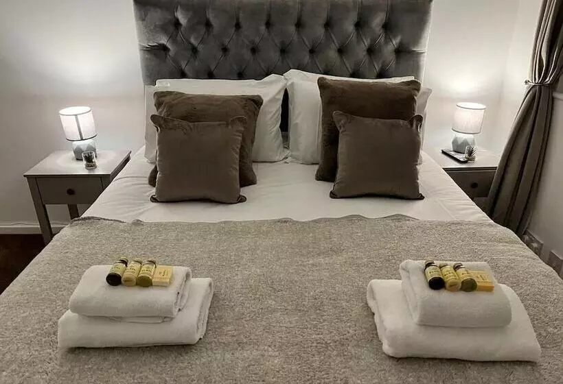 レジデンス Convenient Wirral Retreat