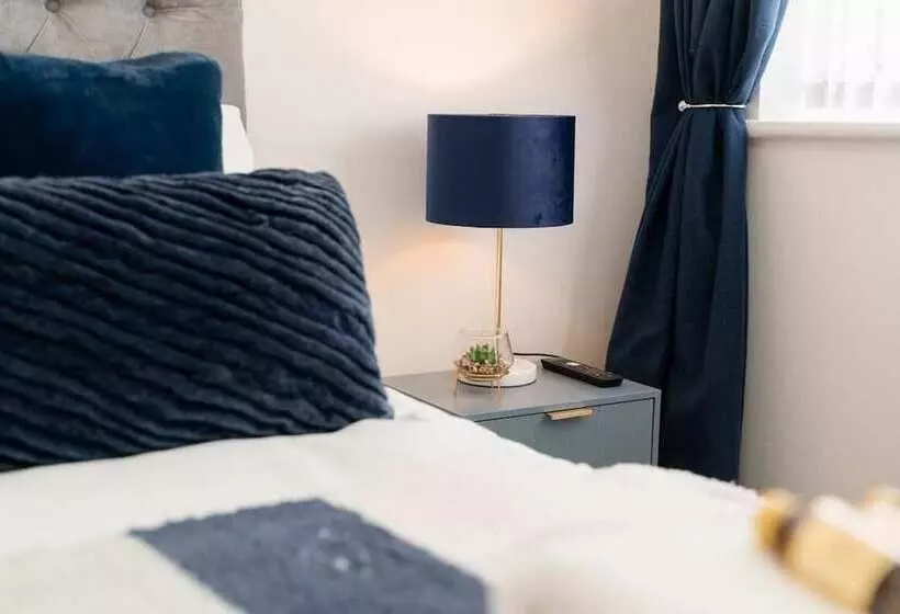 レジデンス Convenient Wirral Retreat