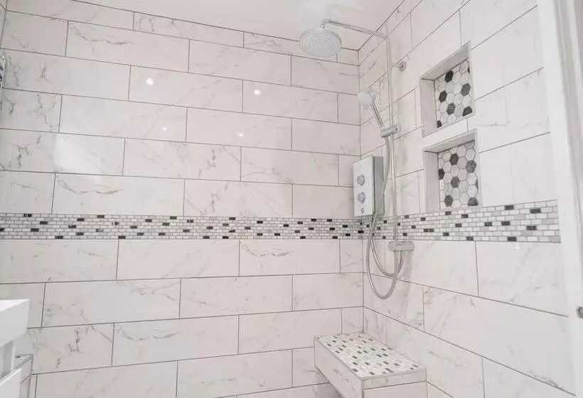 レジデンス Convenient Wirral Retreat