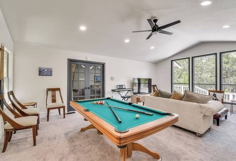 Serene Groveland House W/ Fire Pit + Lake Access!