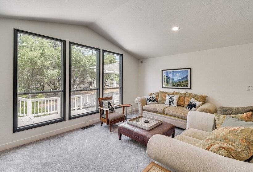 Serene Groveland House W/ Fire Pit + Lake Access!